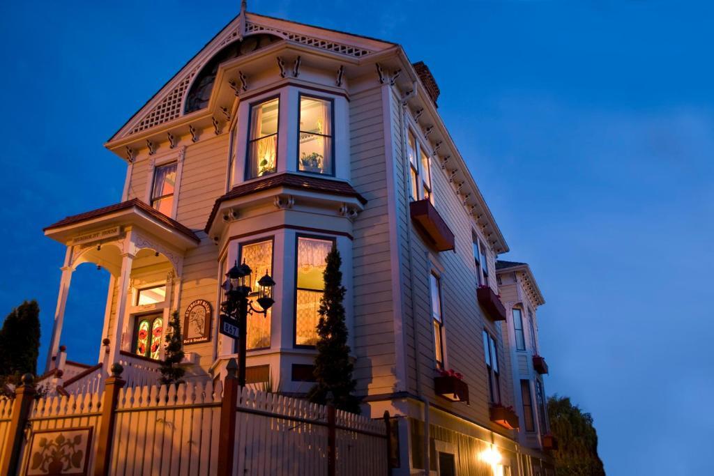 Humboldt House Bed & Breakfast Victoria Buitenkant foto