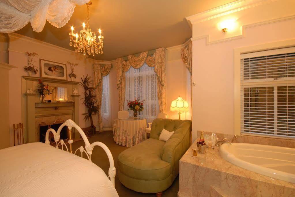 Humboldt House Bed & Breakfast Victoria Buitenkant foto